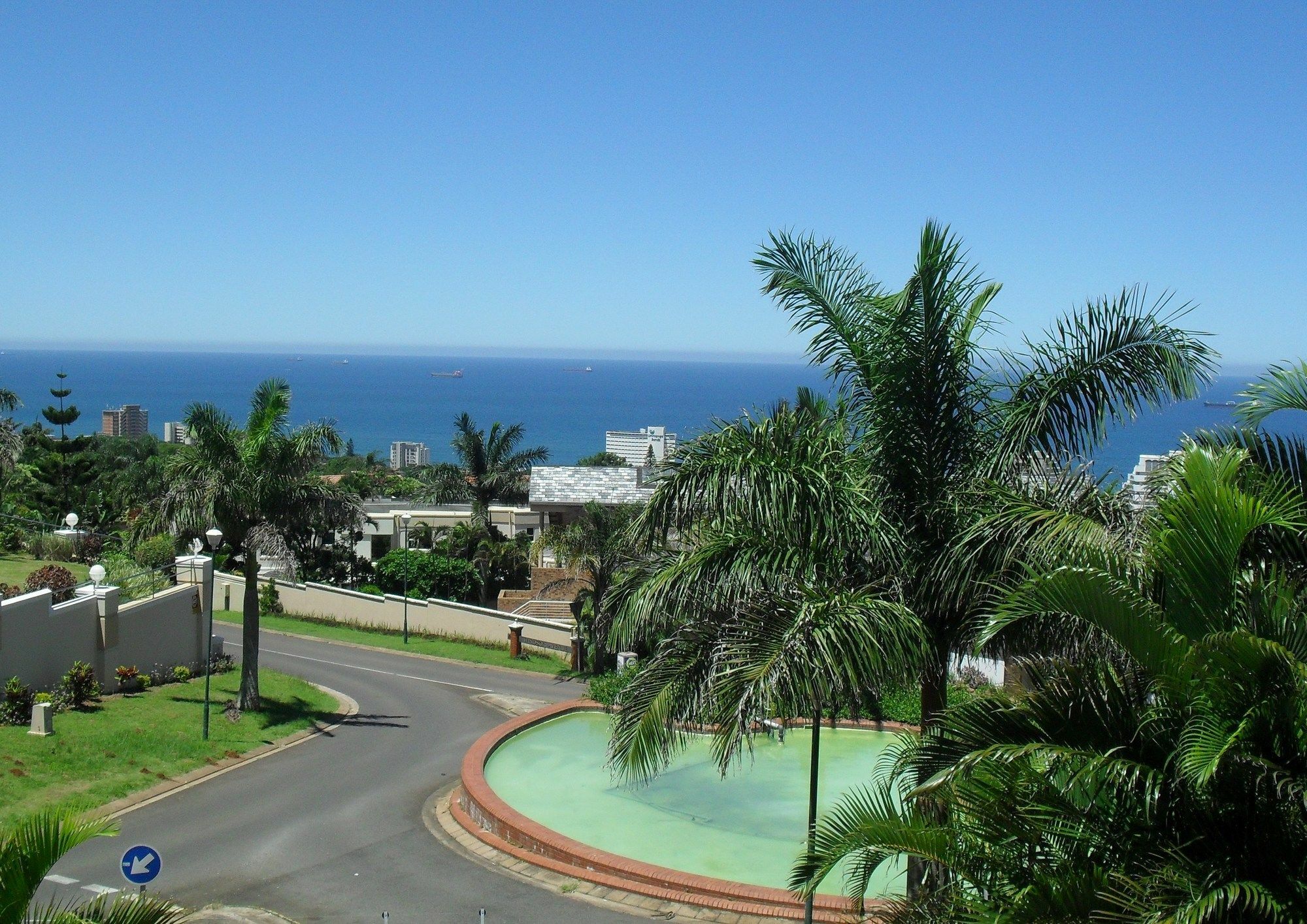 8 Royal Palm B&B Umhlanga Rocks Exterior foto